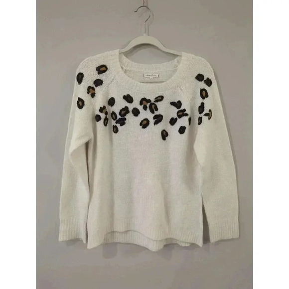 Willow & Clay Women's Small White Sweater‎ With Leopard Print Accents - Picture 1 of 11